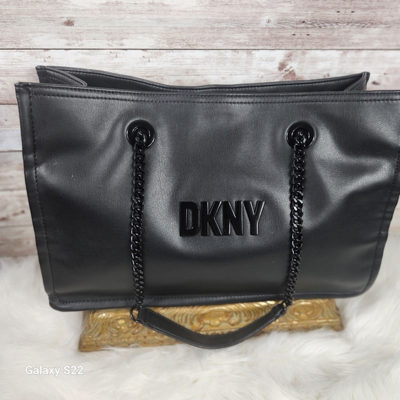 DKNY, Black Handbag Tote - Picture 11 of 13
